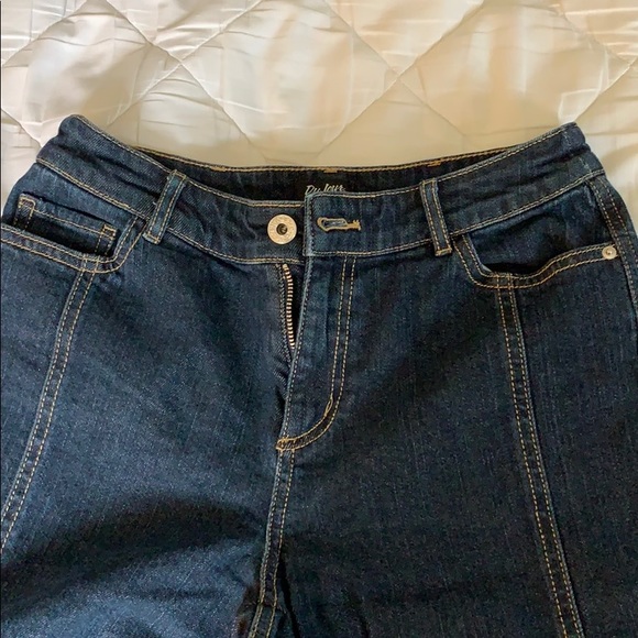 Du Jour Cropped Flare Jeans - Picture 2 of 5